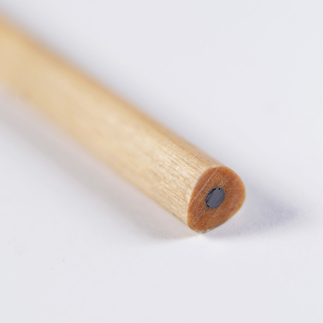 Barrel and lead core of the Dapper Notes triangle barrel natural pencil